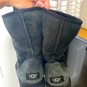 black ugg boots